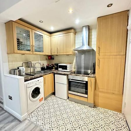 Centrally-Located Gem In Marble Arch, London Eksteriør billede