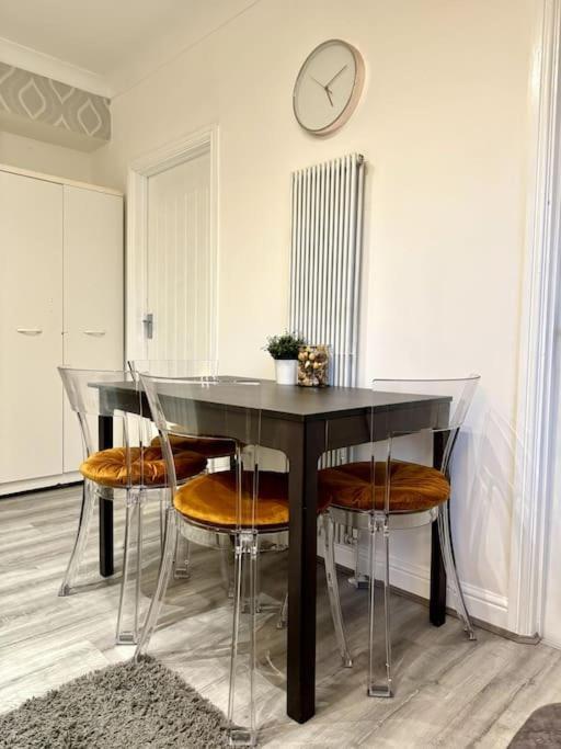 Centrally-Located Gem In Marble Arch, London Eksteriør billede